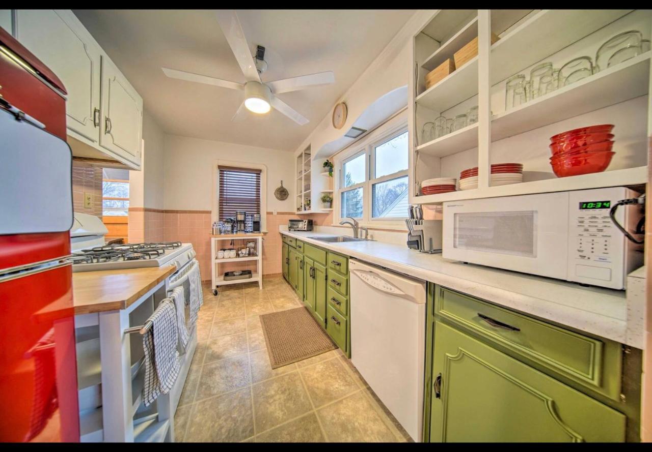 אירי Modern Home • Family Friendly • Grill • Fireplace מראה חיצוני תמונה